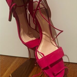 HOT PINK LACE HEELS